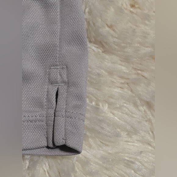 Nike Shorts Gray w/ dark Gray logo on leg
Elastic wst and drawstring sz. Large - Picture 4 of 8